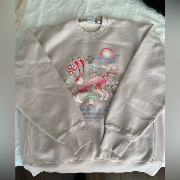 Aritzia Sweaters - Aritzia cozy fleece boyfriend sweatshirt - cute bunny design